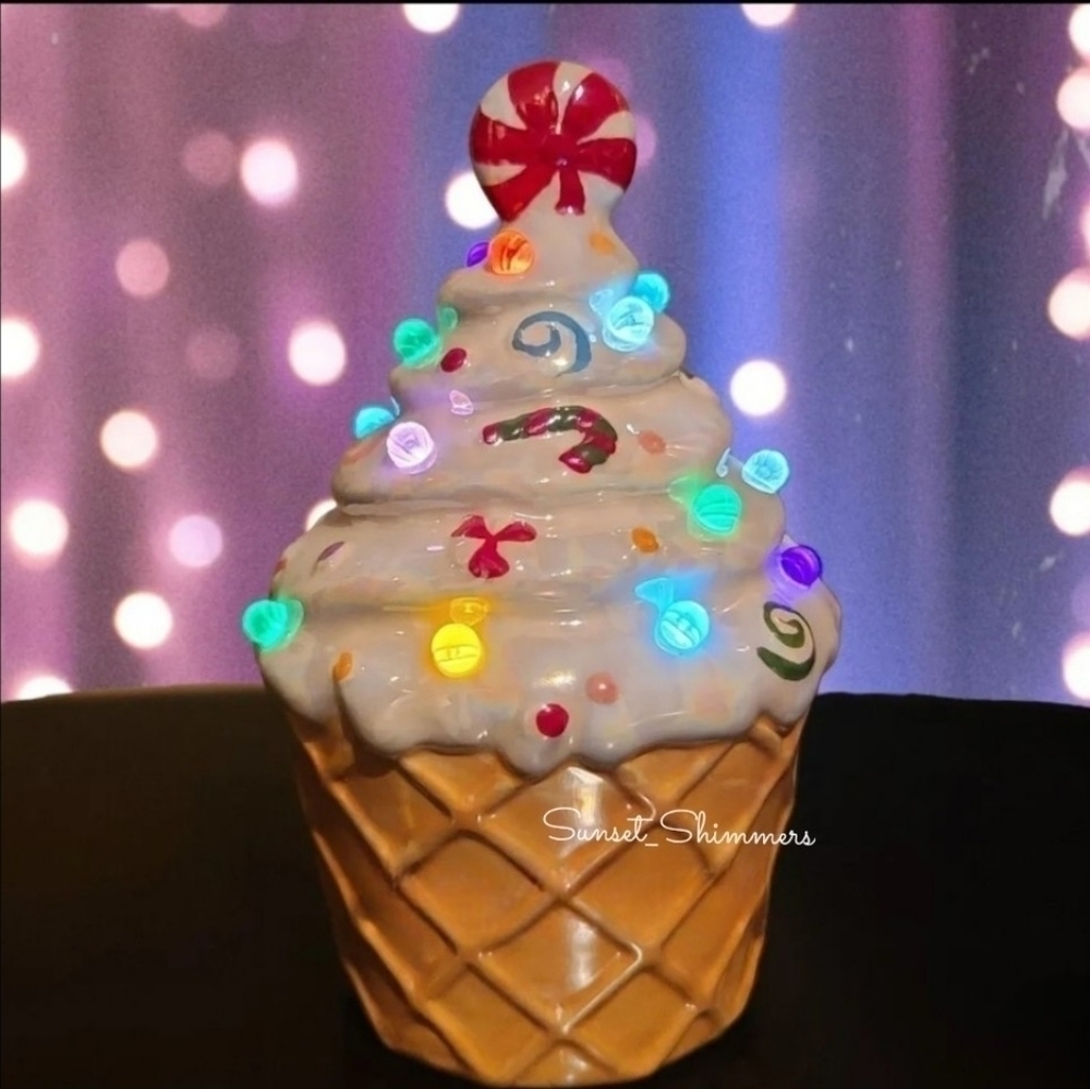 Light Up Ceramic Cupcake Christmas Peppermint Swirl Candy Cane Tier Tray Decor - Picture 7 of 8